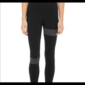 Alo Yoga High Waist Vapor legging small